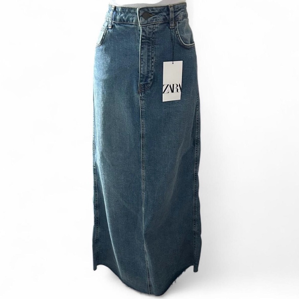 Stretch denim pencil skirt